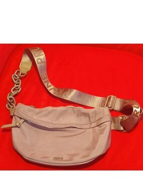 Prüne Women's Fanny Pack Like New